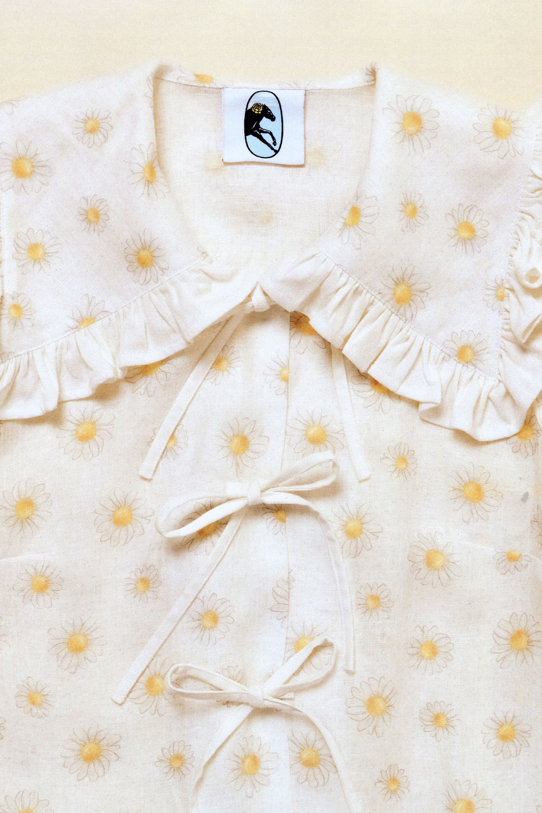 Puff Linen Lounge Shirt in Daisies