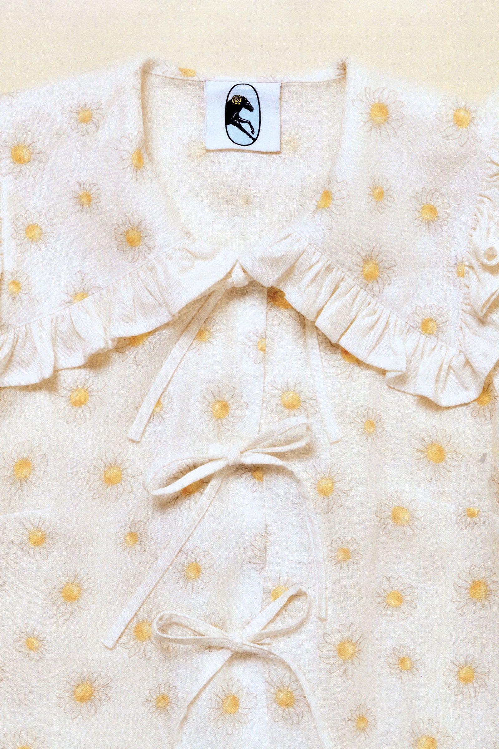 Puff Linen Lounge Shirt in Daisies