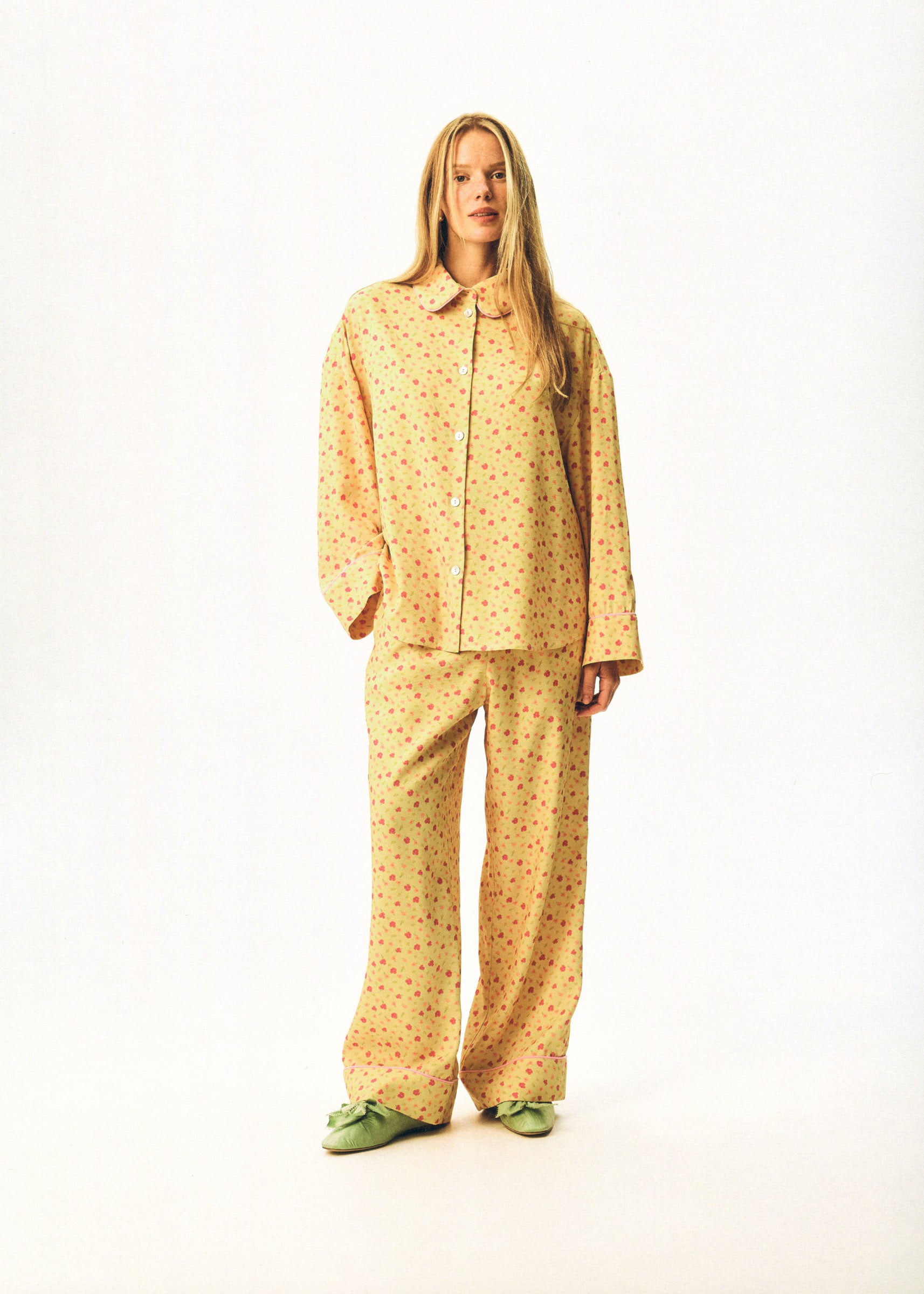 Pastelle Oversized Pants in Wild Pansies